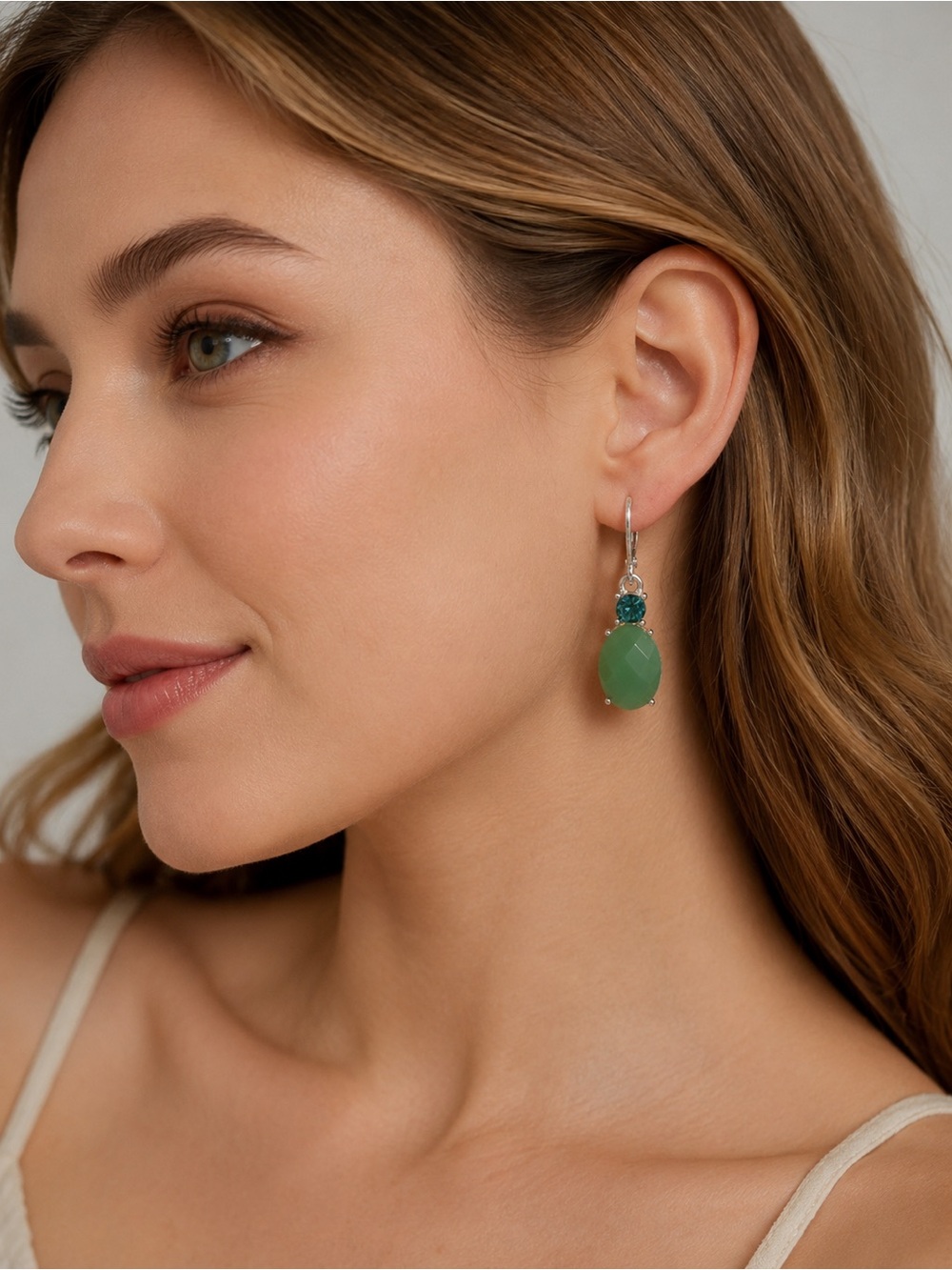 Nine West Elegant Green Faceted Drop Earrings Silver Tone Leverback Dangle